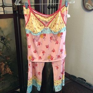 Adorable DKNY 2 Piece Pajama Set